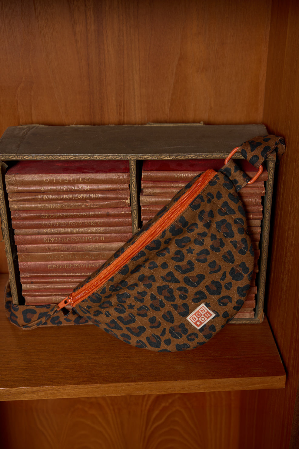 Bum bag - Bonton leopard print
