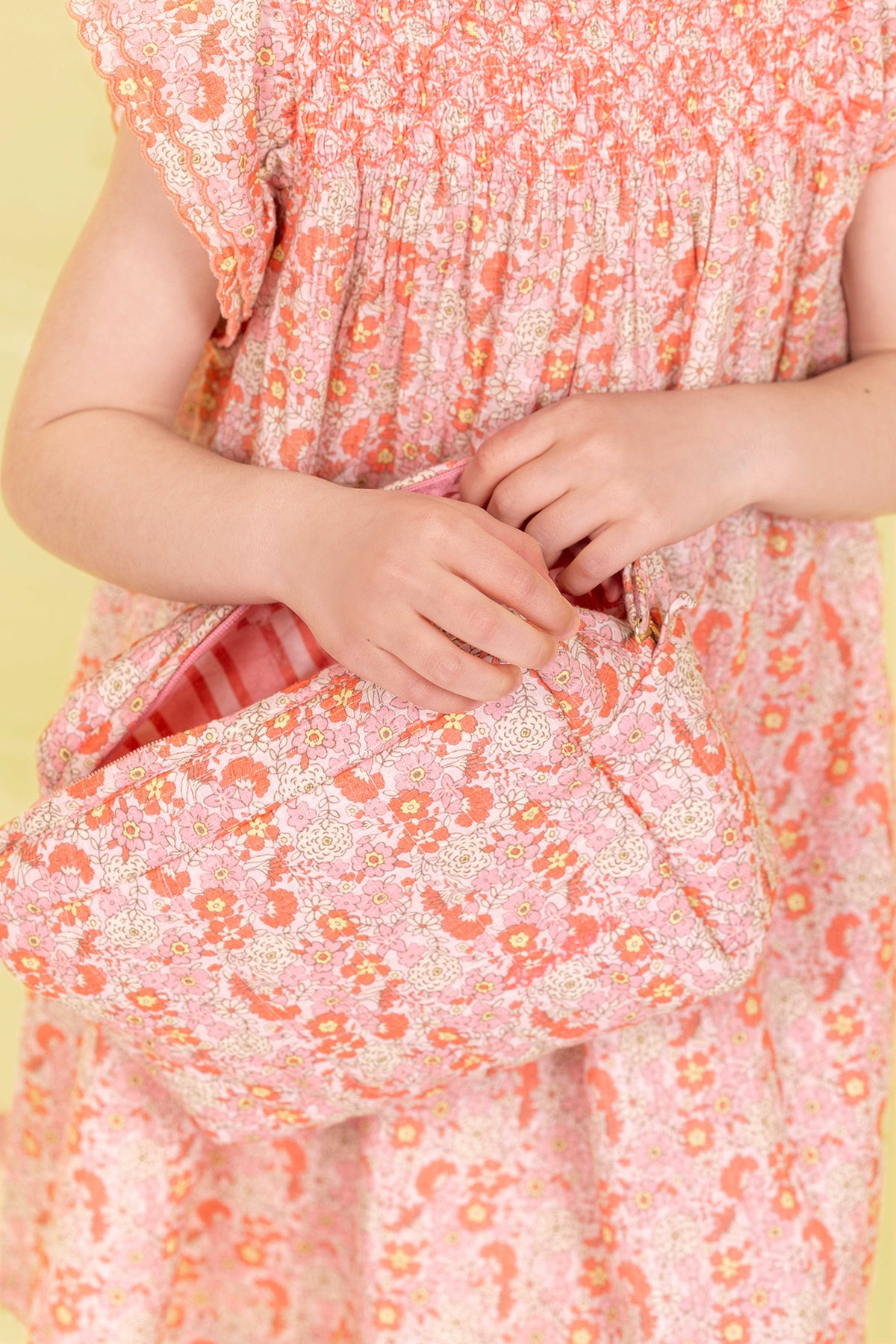 Toiletry bag - Vintage Pink Flower