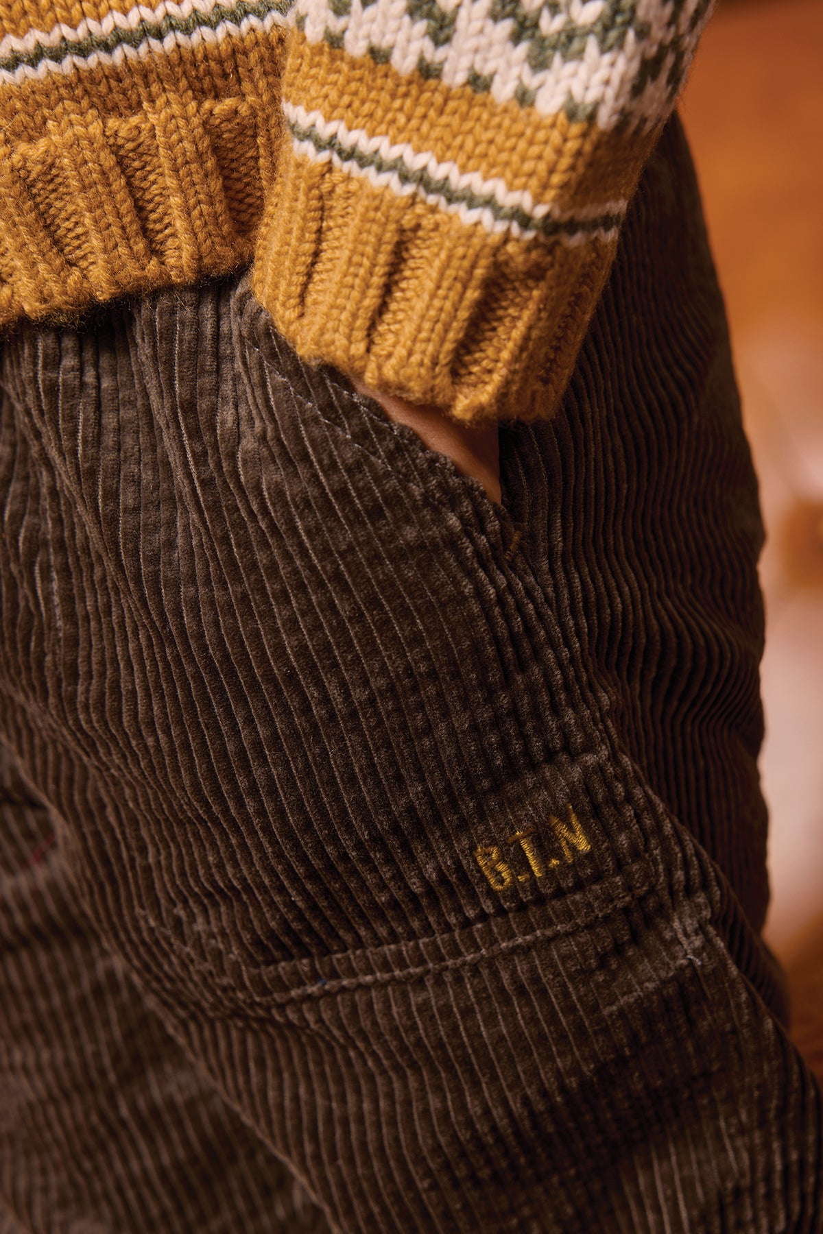 Trousers - Datcha Khaki Velvet