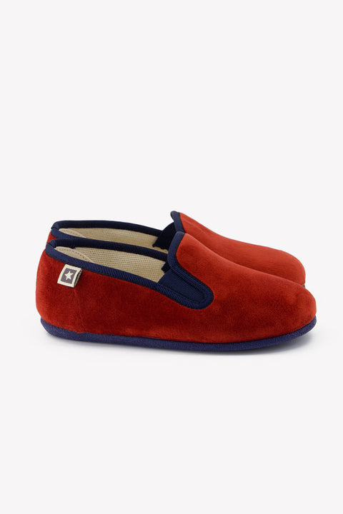Chaussons - John Chestnut - Image principale